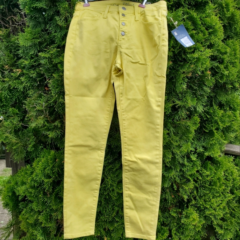 NWT Universal Thread High Rise Skinny Jeans Yellow Size 4